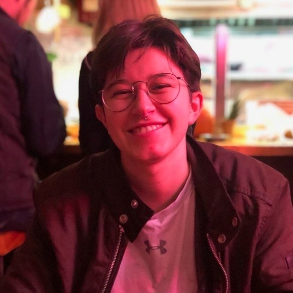 Meet your Posher, Harper - Picture 1 of 1